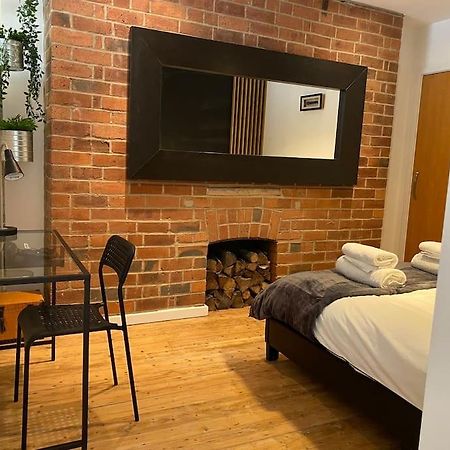 Stunning One B/R Apartment - City Centre Leeds  Exteriör bild